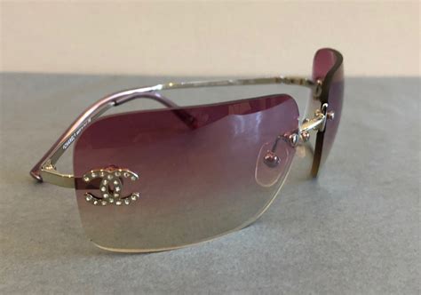 chanel retro sunglasses.